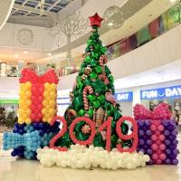 Огромная новогодняя фотозона для торгового центра
